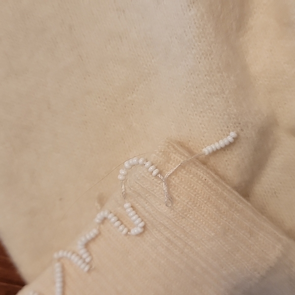 Beautiful cream, white beaded with pearls 1950s sweater. Angora and lambs wool - Picture 7 of 11